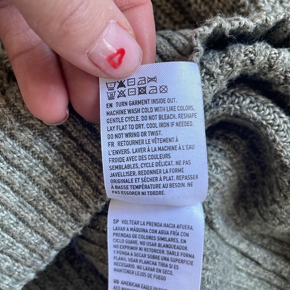 American Eagle Sage Knit V Neck Cardigan - Picture 9 of 9